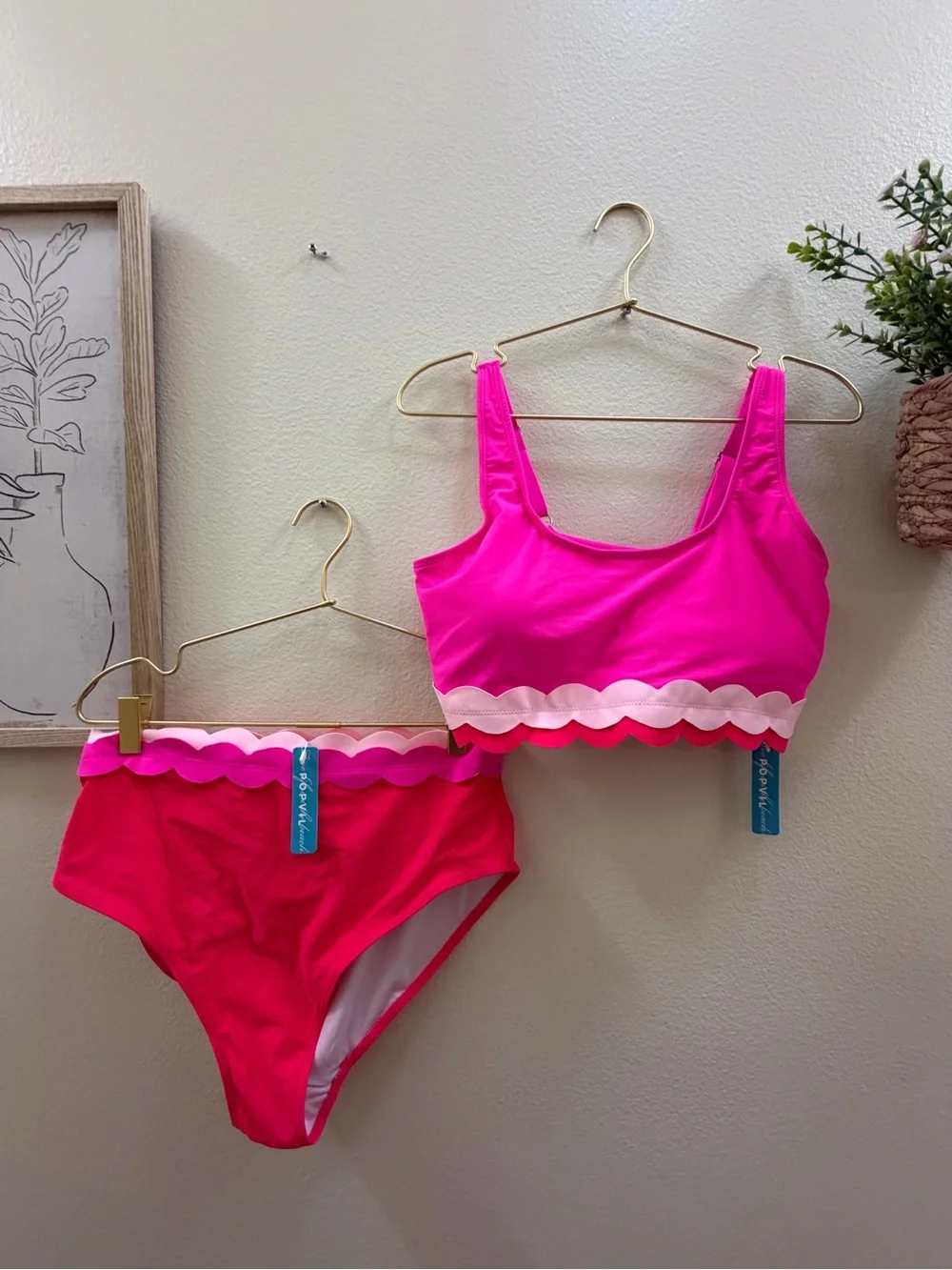Bright Scalloped Two-Piece Bikini Set in Neon Pink